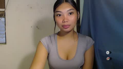 Snapshot of urpinay_sandra69 chatting on June 12, 2026, 3:05 am urpinay_sandra69 online show from June 12, 2026, 3:05 am