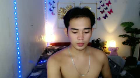 Snapshot of urpinoy_cummer chatting on April 18, 2026, 2:32 pm urpinoy_cummer online show from April 18, 2026, 2:32 pm