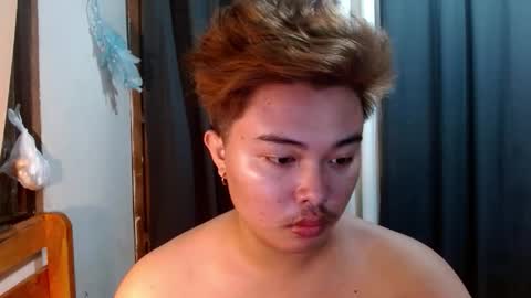 urpinoyjohnx online show from October 2, 2025, 12:28 am