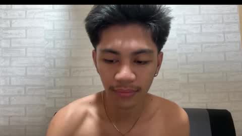 urpinoynaughty online show from November 9, 2025, 4:27 pm