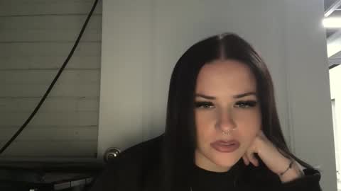 urrfavvsexyy online show from December 5, 2025, 12:52 am