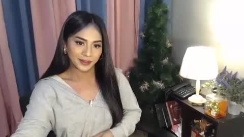 JUST CALL ME CALI online show from October 7, 2025, 10:07 pm