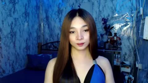 Yhana online show from December 4, 2024, 3:32 pm