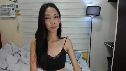 urslutgwen69 online show from March 3, 2025, 5:50 pm