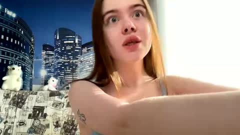 Hannah online show from March 4, 2025, 9:29 am