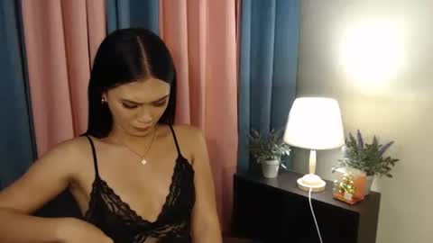 JUST CALL ME GWENNY online show from September 30, 2025, 2:27 am