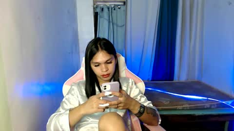 ursweet_zeviixx online show from March 10, 2025, 8:23 pm