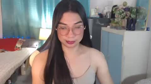 Ashley Kate Mateo Gray online show from February 22, 2026, 11:42 am