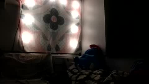 wet baby online show from October 2, 2025, 11:23 pm