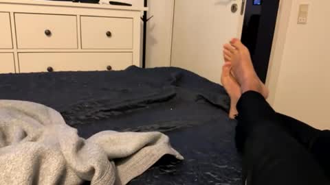 Usemy67 online show from October 19, 2025, 5:46 pm