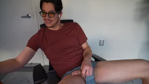 Hi online show from January 5, 2025, 12:31 am