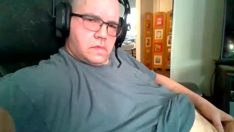 Snapshot of usstarr1 chatting on December 5, 2024, 9:28 pm usstarr1 online show from December 5, 2024, 9:28 pm