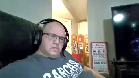 Snapshot of usstarr1 chatting on December 31, 2024, 5:07 pm usstarr1 online show from December 31, 2024, 5:07 pm