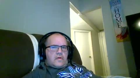 Snapshot of usstarr1 chatting on February 11, 2025, 8:10 pm usstarr1 online show from February 11, 2025, 8:10 pm