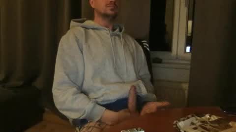 uwantitno online show from November 10, 2025, 3:16 am