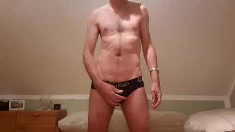 UWE online show from November 4, 2025, 7:13 pm