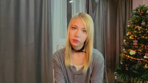 Chloe online show from February 16, 2026, 1:29 pm