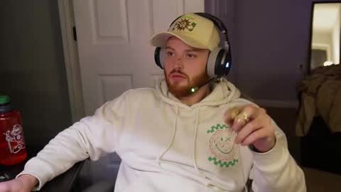 Snapshot of v_for_veng chatting on October 23, 2025, 6:02 am v_for_veng online show from October 23, 2025, 6:02 am