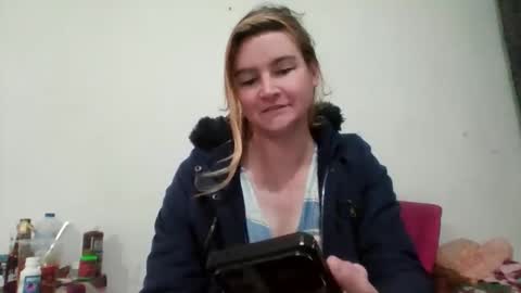 vagimosa online show from December 1, 2025, 1:43 am