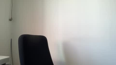 vaginalnik online show from April 7, 2026, 6:14 am