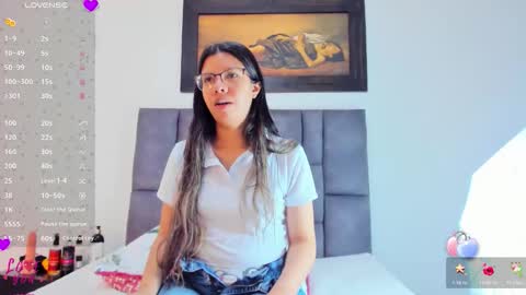 Vahiolet smith online show from March 19, 2026, 3:54 am