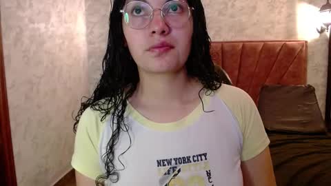 Vainilla online show from November 5, 2025, 1:49 am