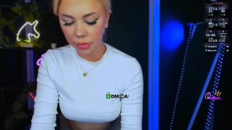 vaiolet_lovely online show from May 2, 2026, 7:02 am