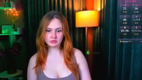 vaiolet_lovely online show from May 13, 2026, 6:49 pm