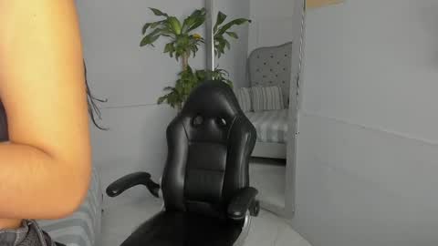 Vaioleth online show from April 24, 2026, 11:34 am