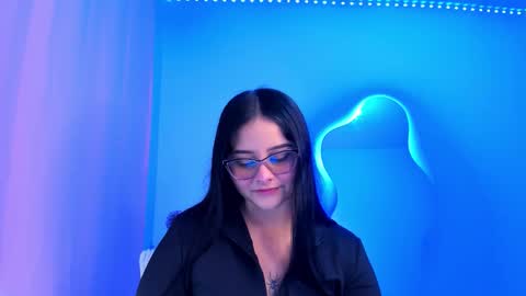 Valeria online show from October 7, 2025, 11:13 pm