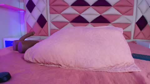 Valentina online show from September 26, 2025, 7:18 pm