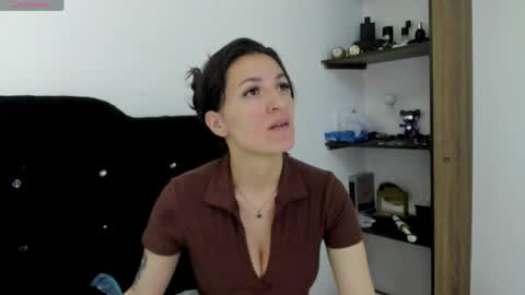 valemorales413 online show from April 1, 2026, 12:06 pm