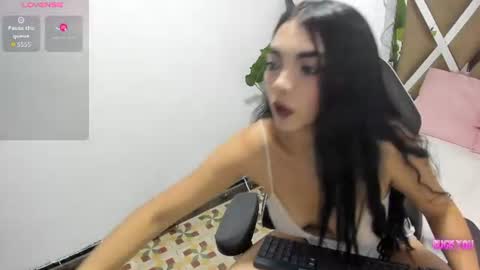 valenbloom_tay online show from August 5, 2026, 11:46 am