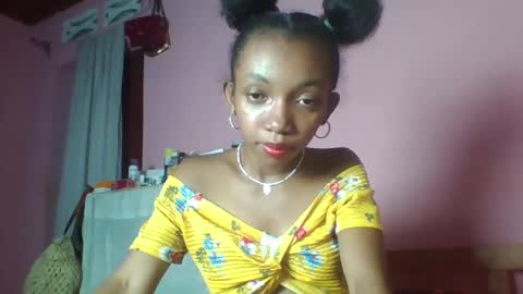 valencia302364 online show from January 6, 2025, 3:51 pm