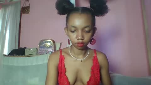 valencia302364 online show from March 6, 2025, 5:24 am