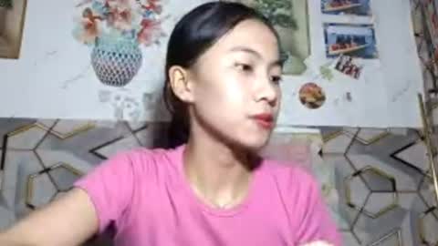 Snapshot of valenciasumney chatting on July 18, 2026, 3:16 pm Camille online show from July 18, 2026, 3:16 pm