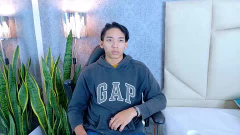 Snapshot of valenorlerot chatting on October 28, 2025, 6:06 am Valenor online show from October 28, 2025, 6:06 am