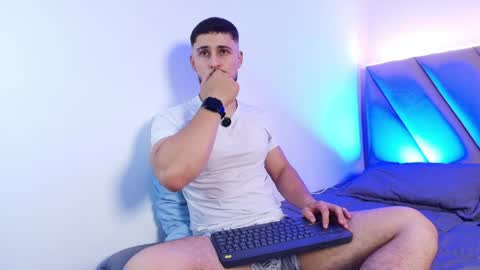 Snapshot of valenssio_moretti chatting on May 27, 2026, 1:13 am valenssio_moretti online show from May 27, 2026, 1:13 am