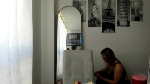 Snapshot of valensweetlove chatting on January 29, 2025, 7:00 pm Valen online show from January 29, 2025, 7:00 pm