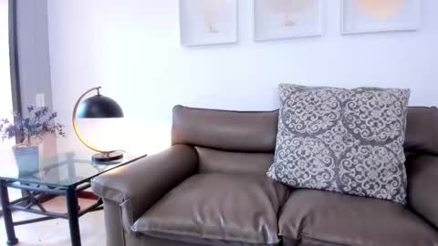 Snapshot of valensweetlove chatting on September 29, 2025, 9:41 pm Valen online show from September 29, 2025, 9:41 pm