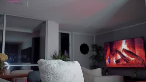 valenthinoking online show from February 2, 2026, 4:44 am