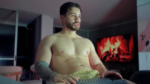 valenthinoking online show from February 12, 2026, 11:33 pm