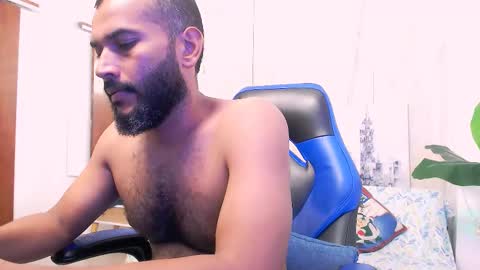 Valentine online show from December 13, 2024, 1:12 pm