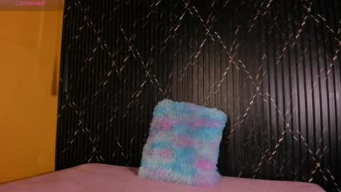 Snapshot of valentina_lux1 chatting on October 1, 2025, 7:09 pm Valentina online show from October 1, 2025, 7:09 pm