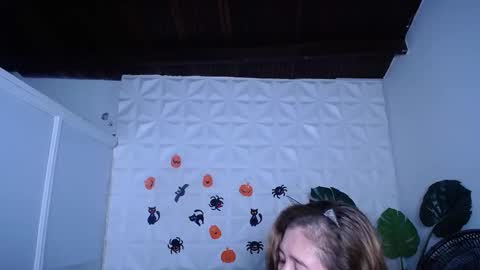 Valentina  online show from October 1, 2025, 8:20 am