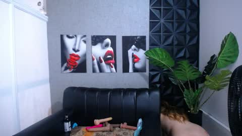 Valentina  online show from April 9, 2026, 7:52 pm