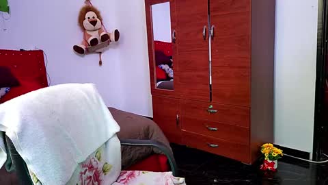 VALE online show from October 1, 2025, 6:03 pm