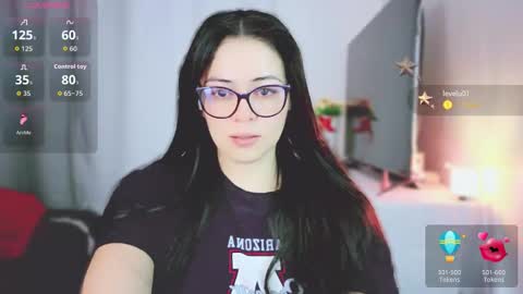 Snapshot of valentina_nappi96 chatting on February 19, 2026, 5:14 am VALE online show from February 19, 2026, 5:14 am