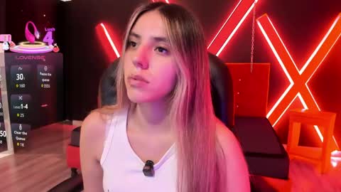 Snapshot of valentina_red18 chatting on April 13, 2026, 6:46 pm Valentina online show from April 13, 2026, 6:46 pm
