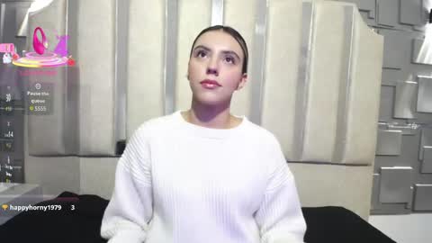 Snapshot of valentina_red18 chatting on May 5, 2026, 3:53 pm Valentina online show from May 5, 2026, 3:53 pm